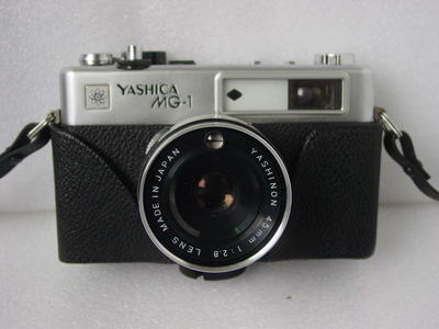  出: YASHICA MG-1 旁轴相机1台.