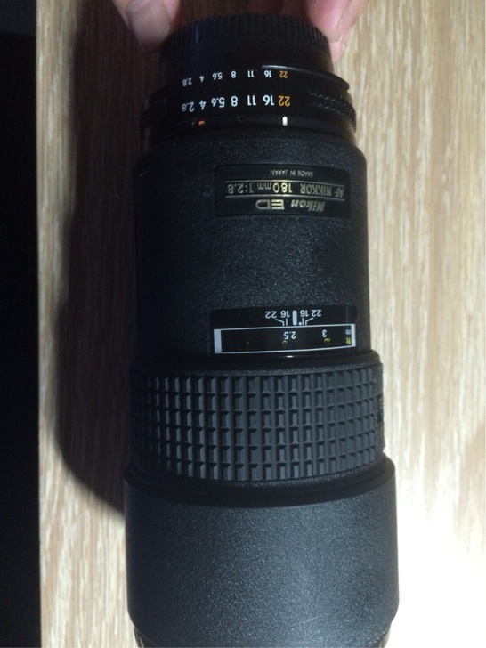 尼康 AF 180mm f/2.8 IF-ED