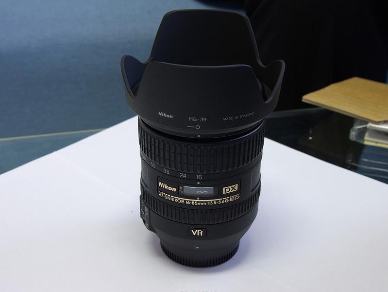 出售99新尼康 D7000+16-85mm镜头送UV镜