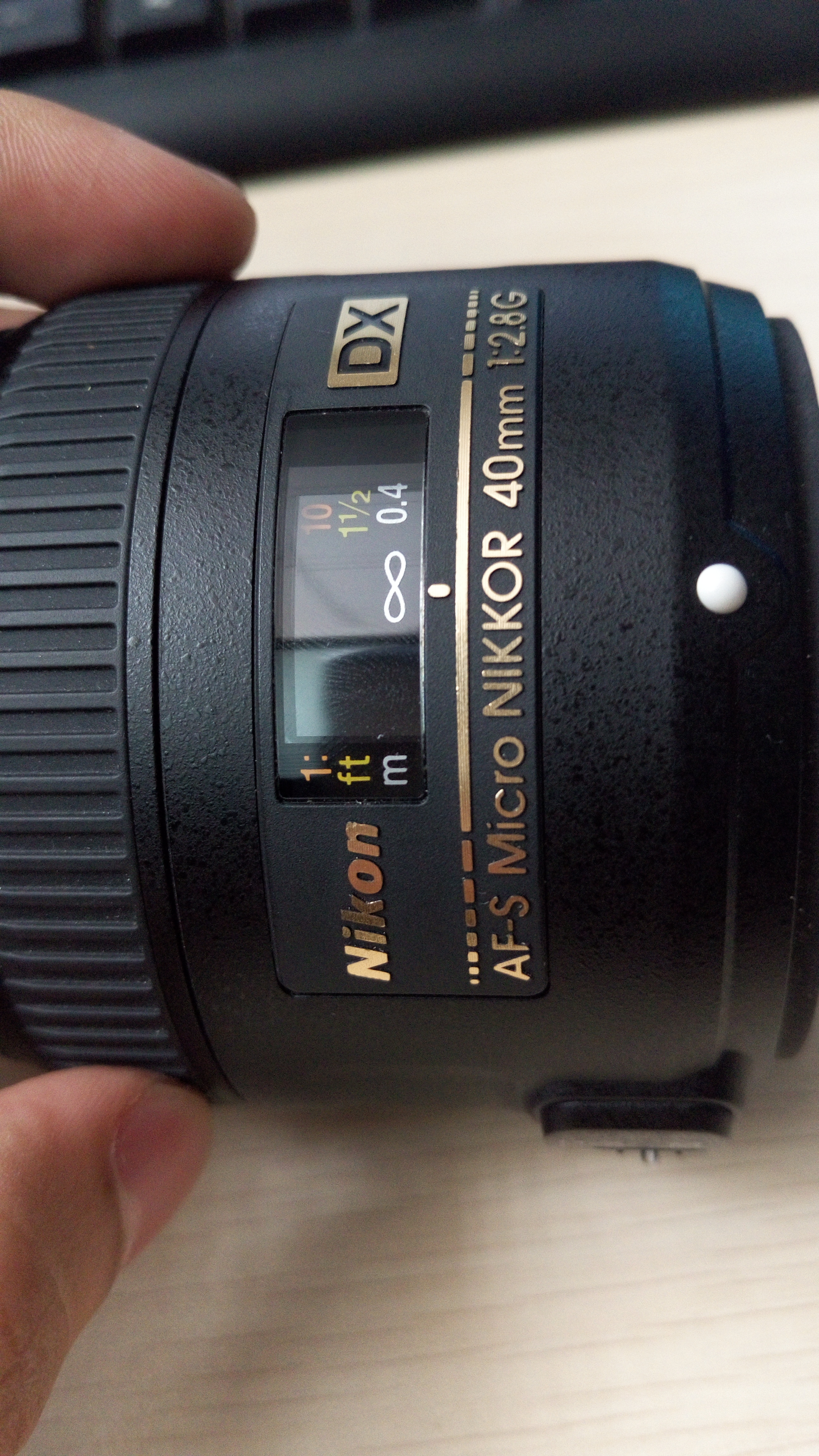 尼康 AF-S DX 尼克尔 40mm f/2.8 微距镜头 港行箱说全