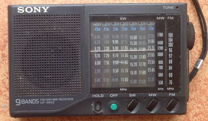 索尼高性能全波段袖珍收音机SW22，150包非远快递