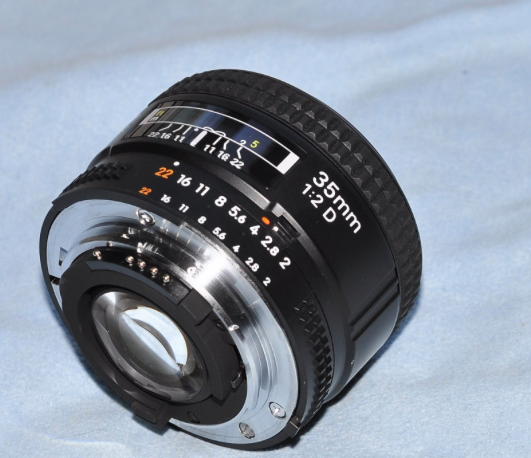 尼康 AF 35mm f/2D 自用 出售