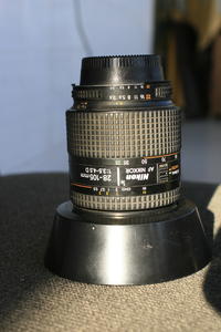 尼康 28-105mm f/3.5-4.5D AF Zoom-Nikkor